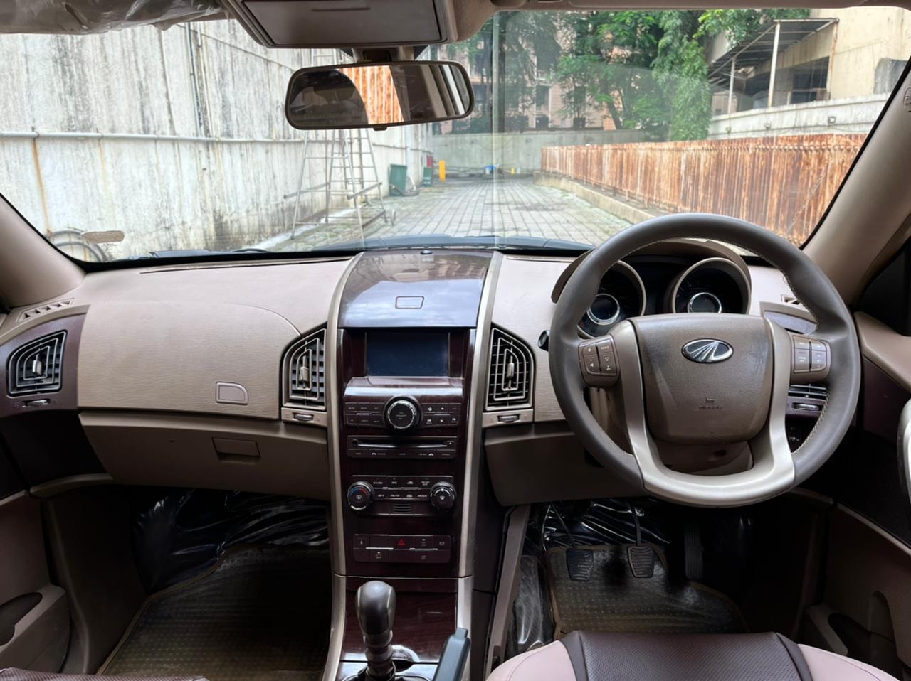 XUV500 image 10 XUV500 image 10