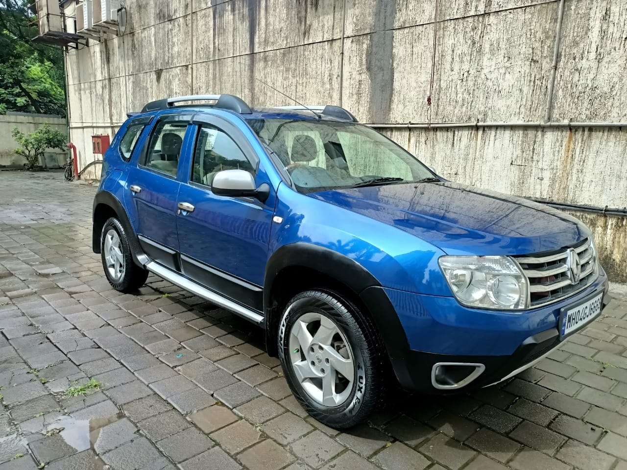 Duster image 2 Duster image 2