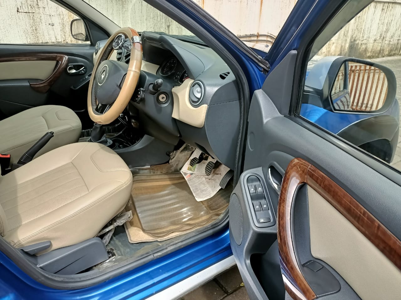 Duster image 14 Duster image 14