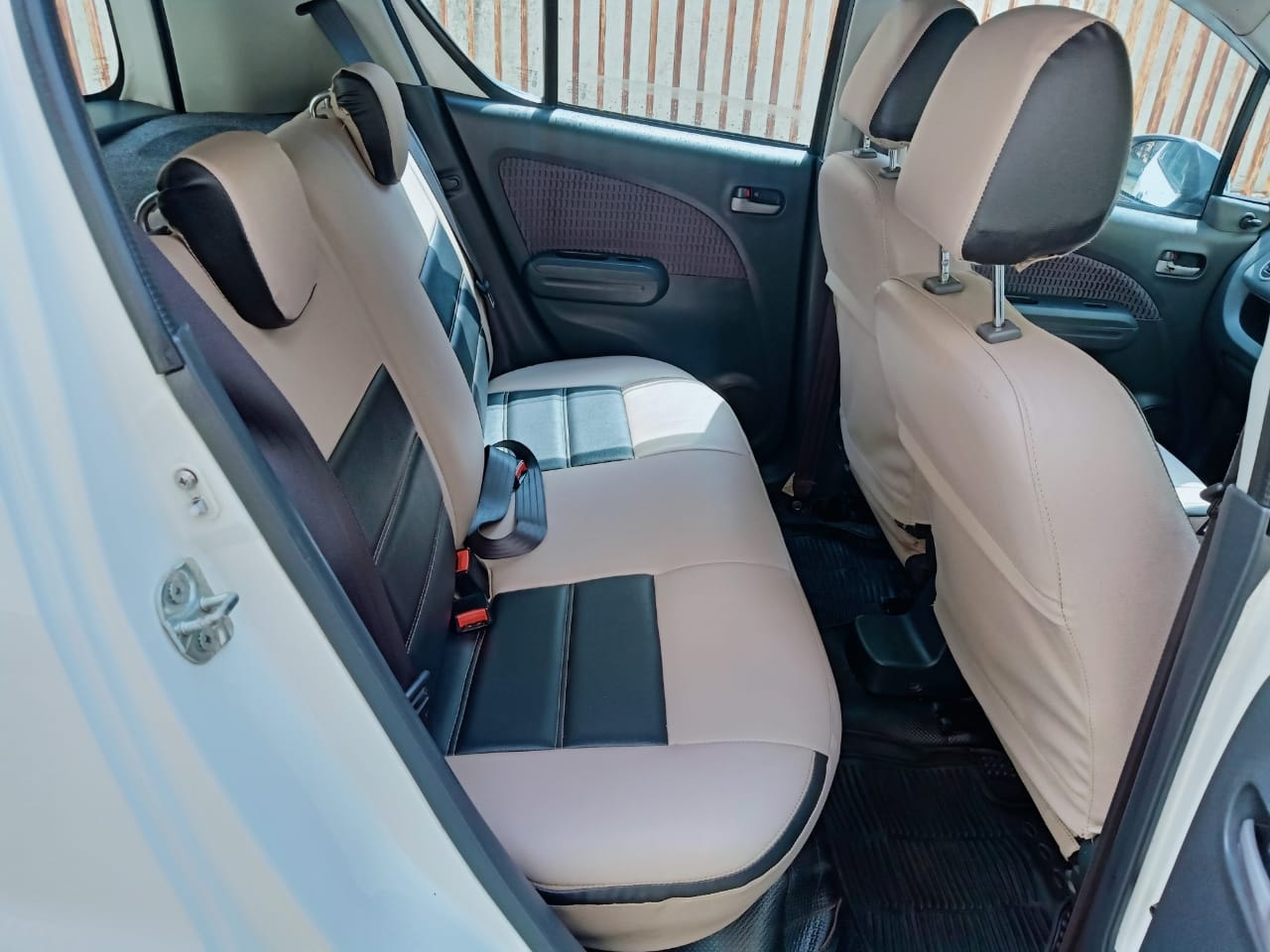 Ritz image 9 Ritz image 9