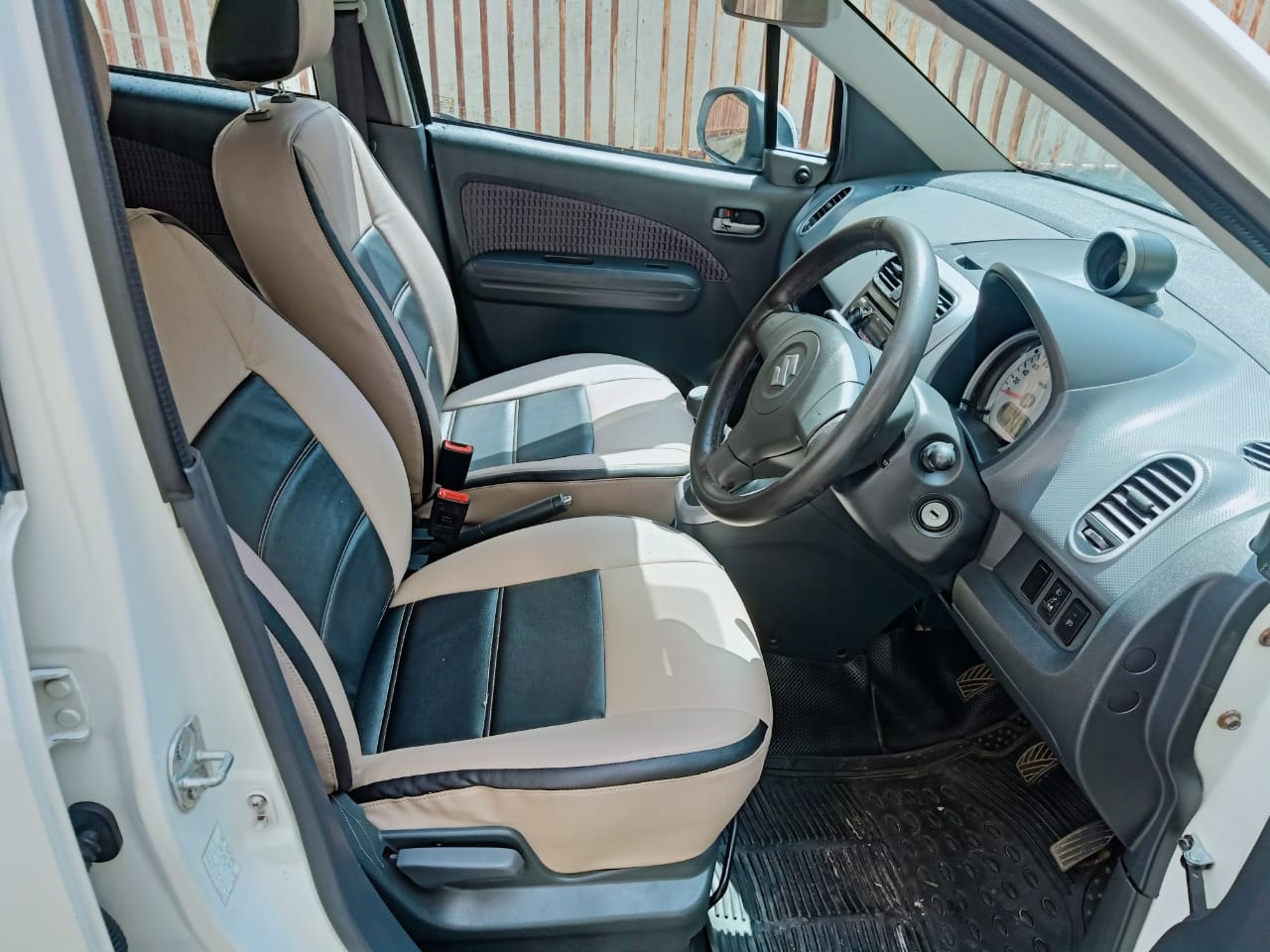 Ritz image 11 Ritz image 11