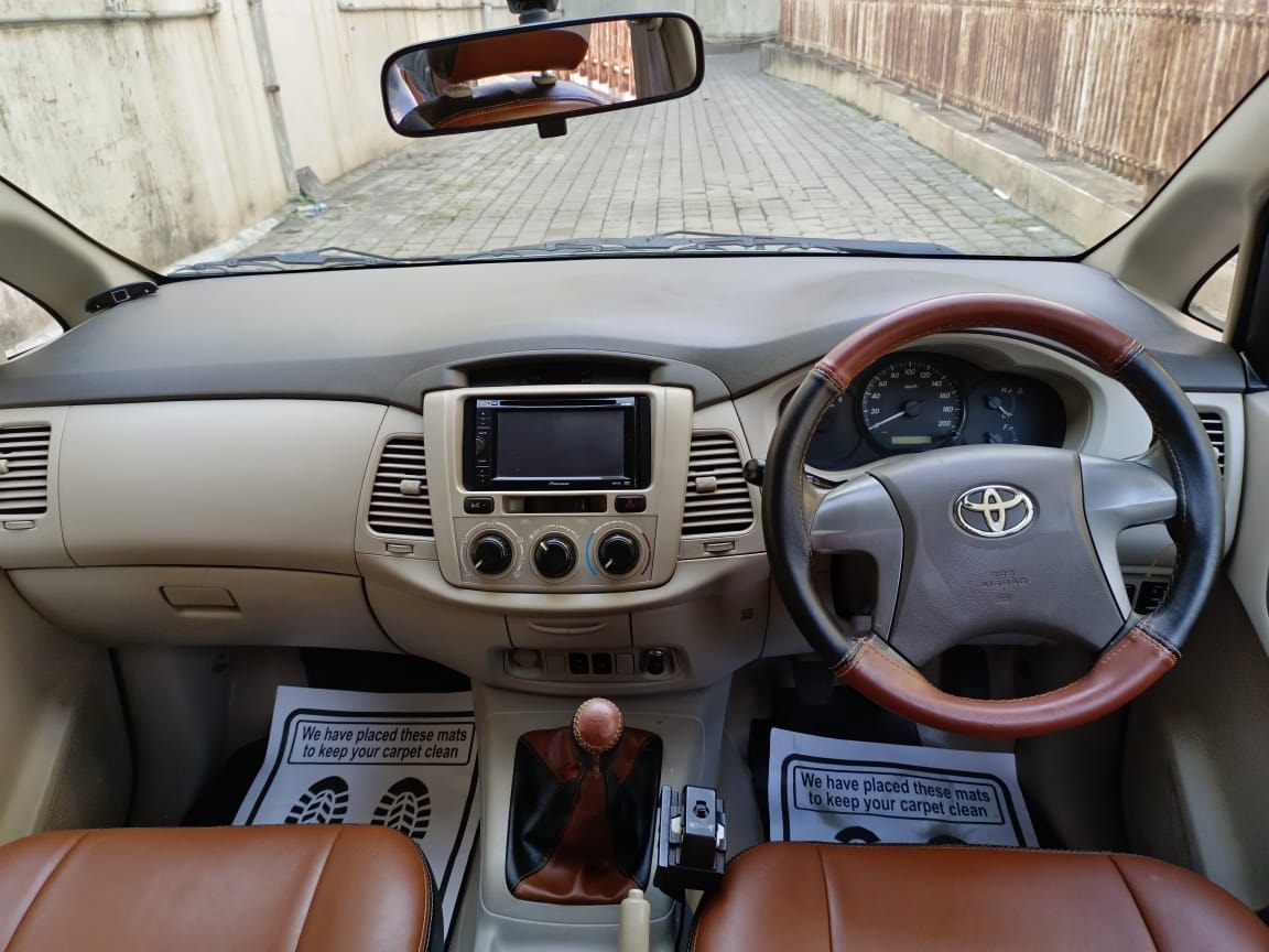 Innova image 11 Innova image 11