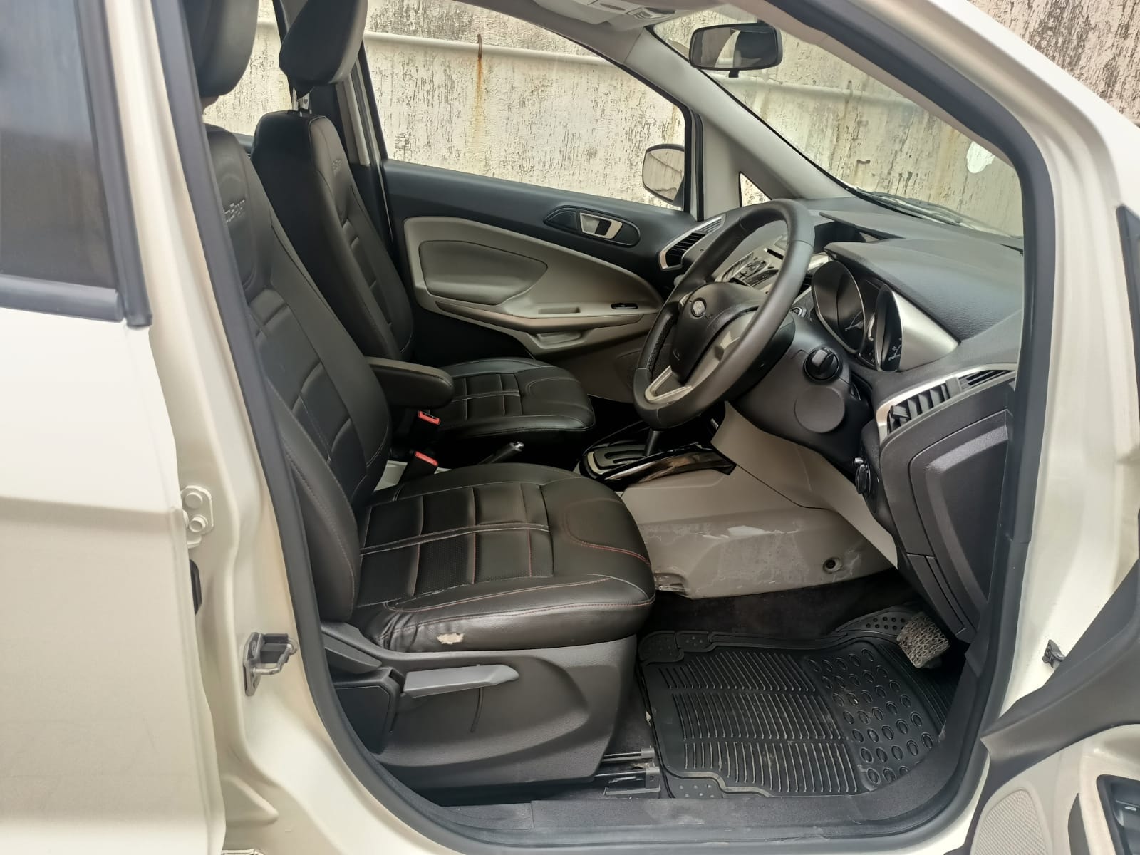 EcoSport image 12 EcoSport image 12