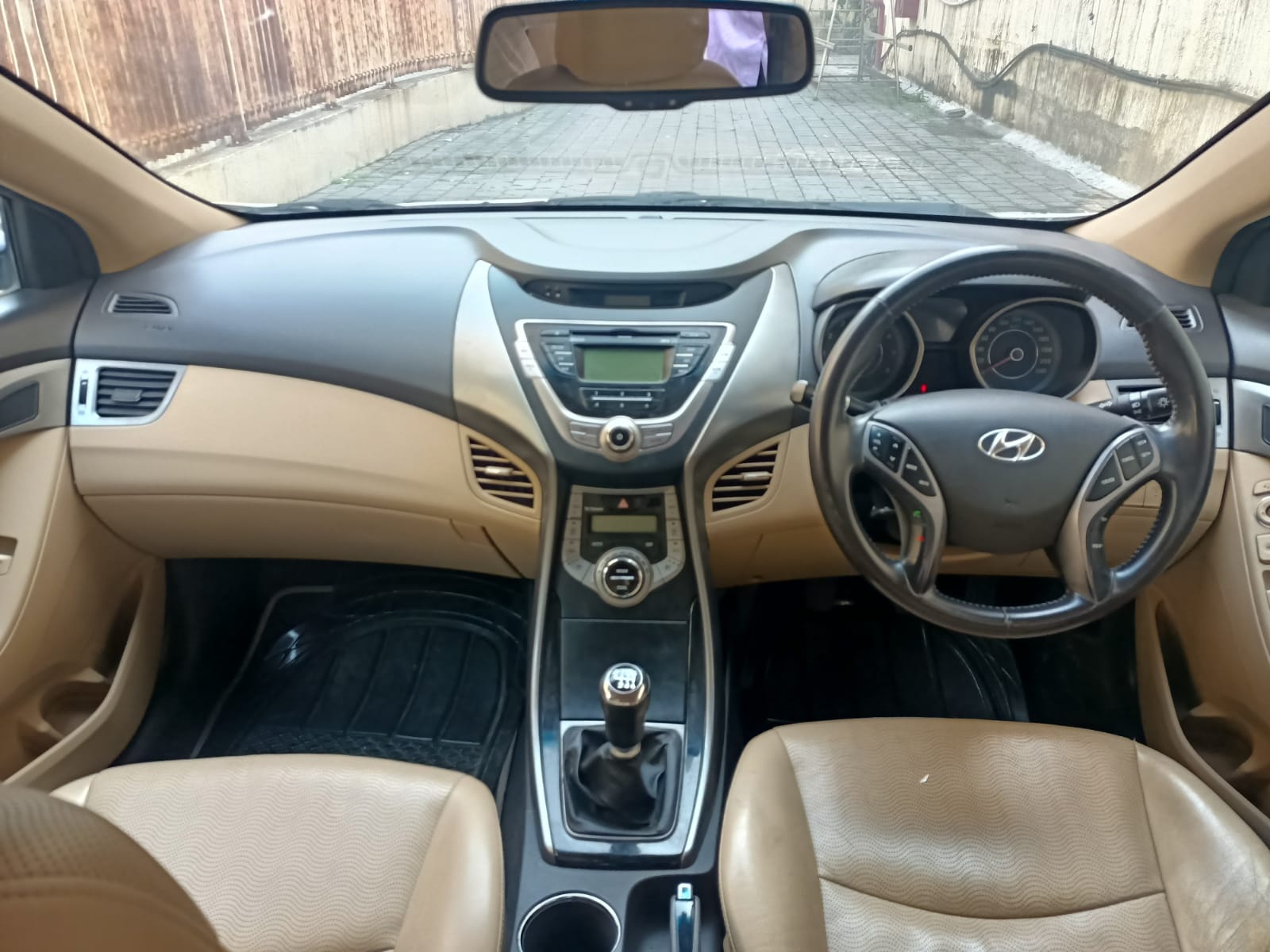 Elantra image 10 Elantra image 10