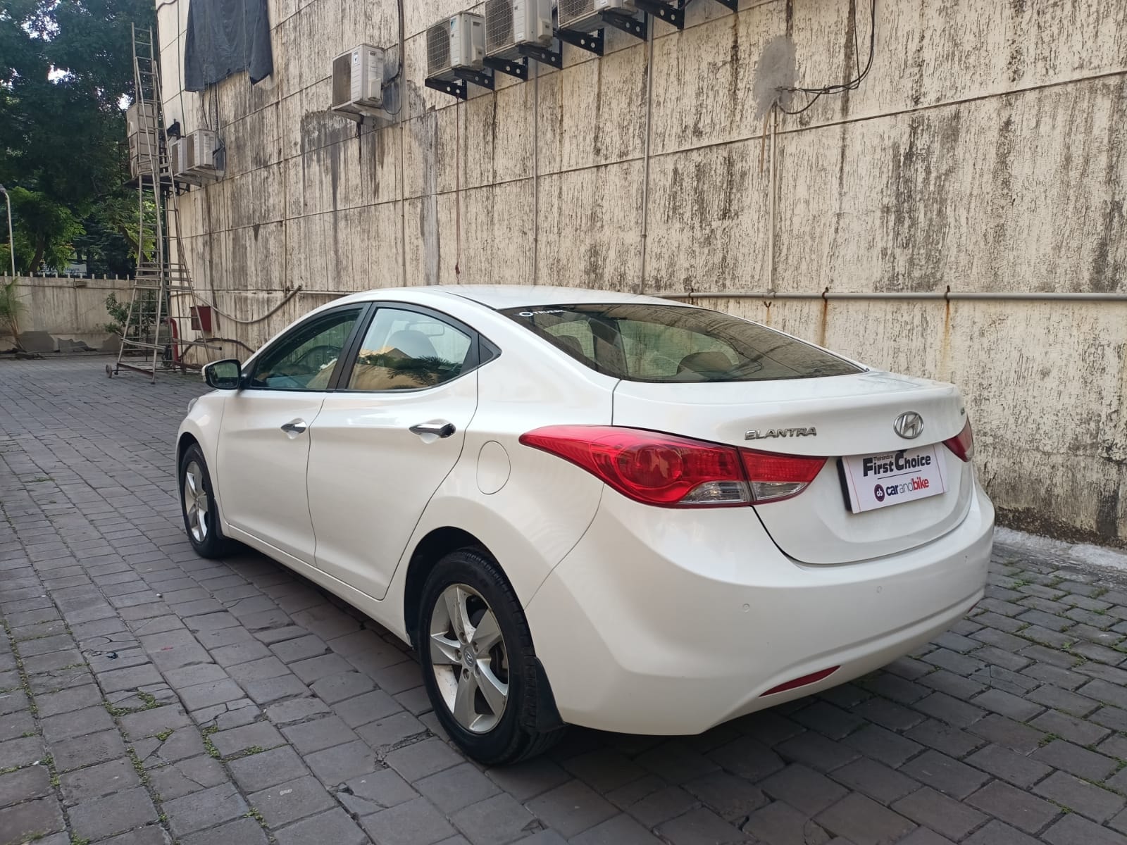 Elantra image 4 Elantra image 4
