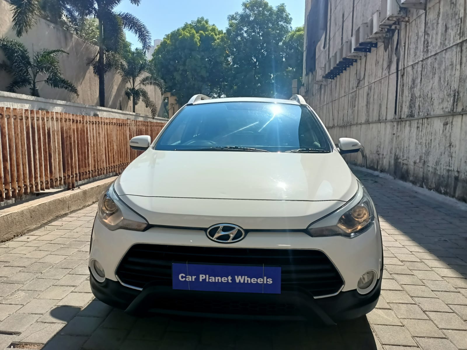 i20 Active image 8 i20 Active image 8