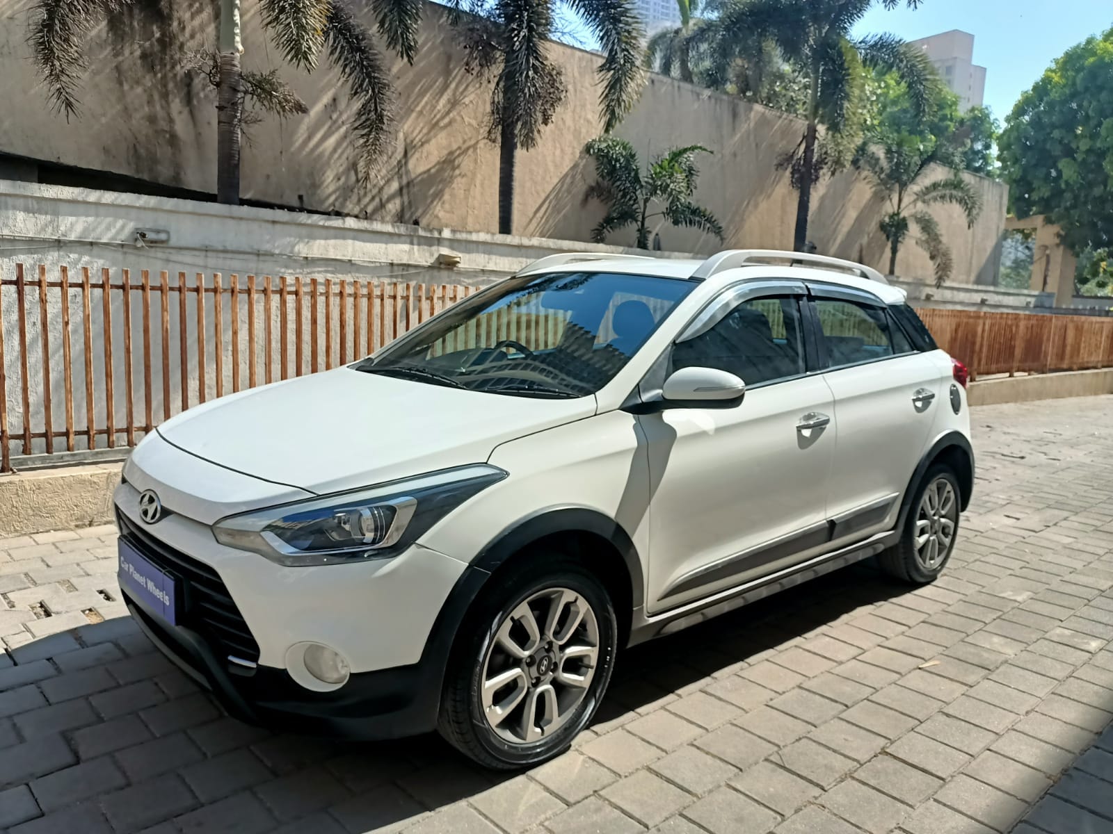 i20 Active image 2 i20 Active image 2