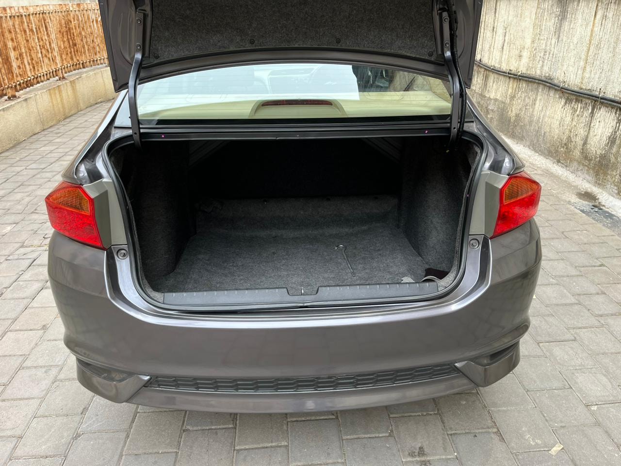 City image 3 City image 3