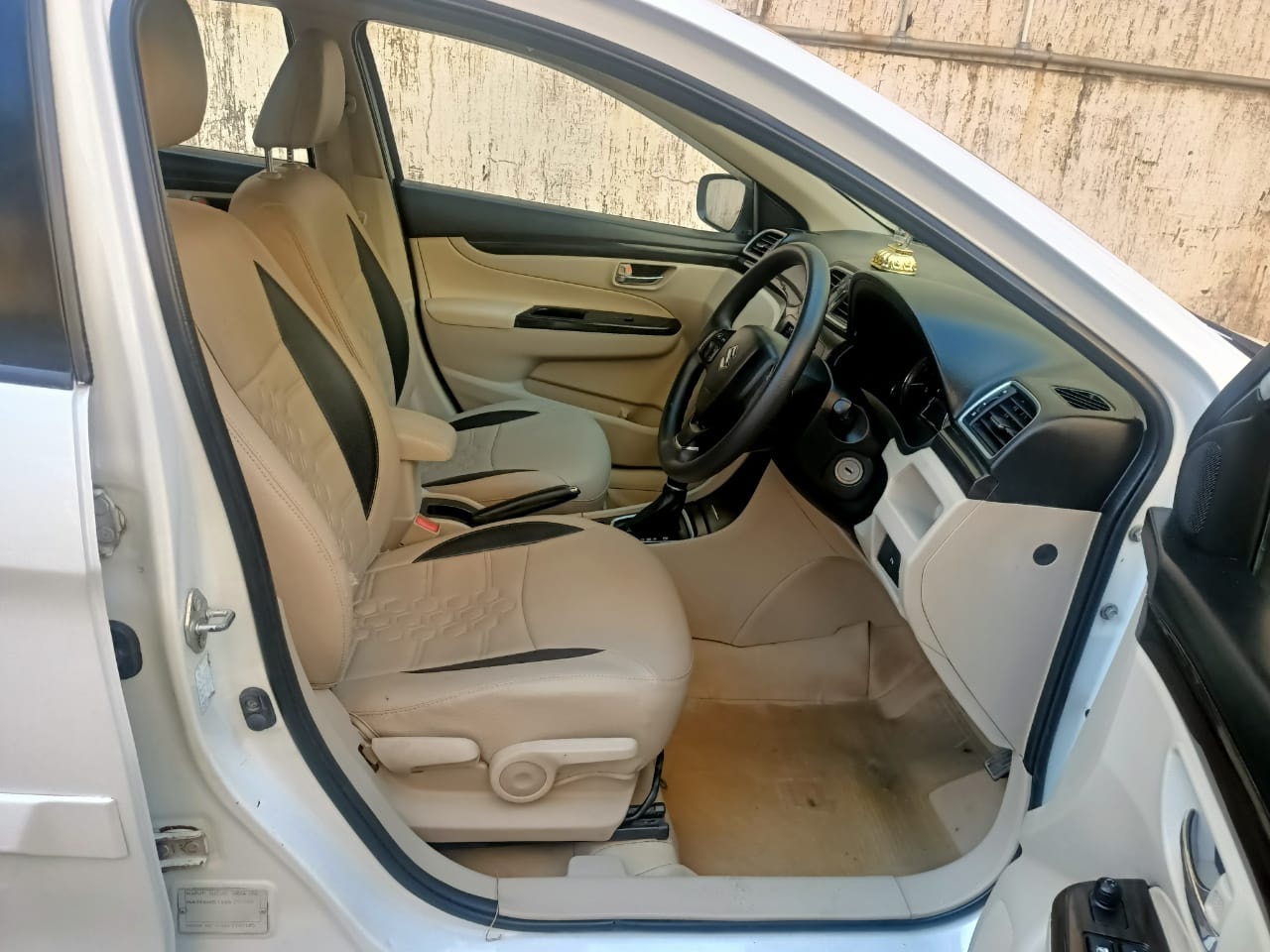 Ciaz image 13 Ciaz image 13