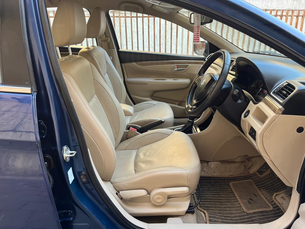 Ciaz image 12 Ciaz image 12