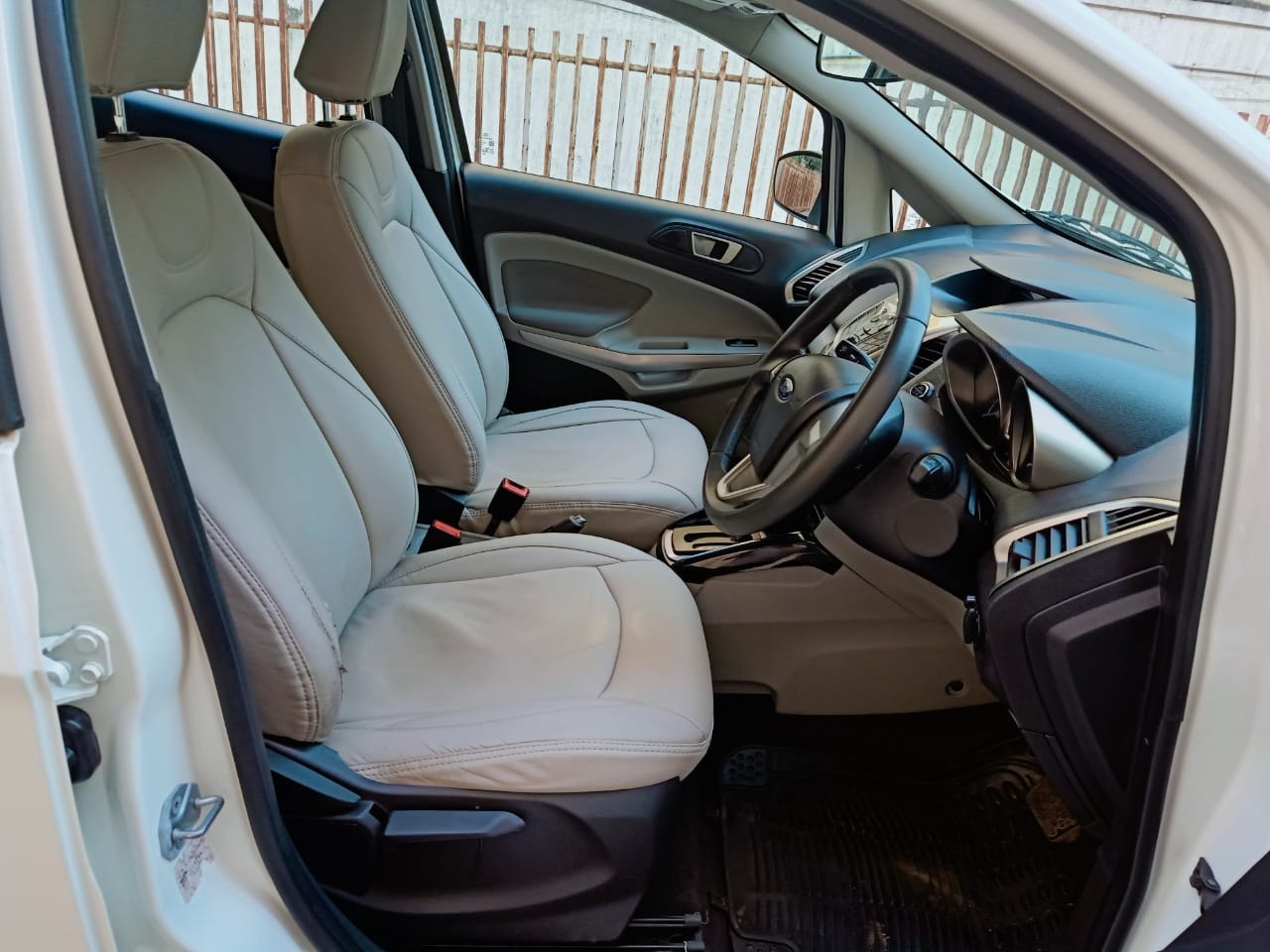 EcoSport image 12 EcoSport image 12