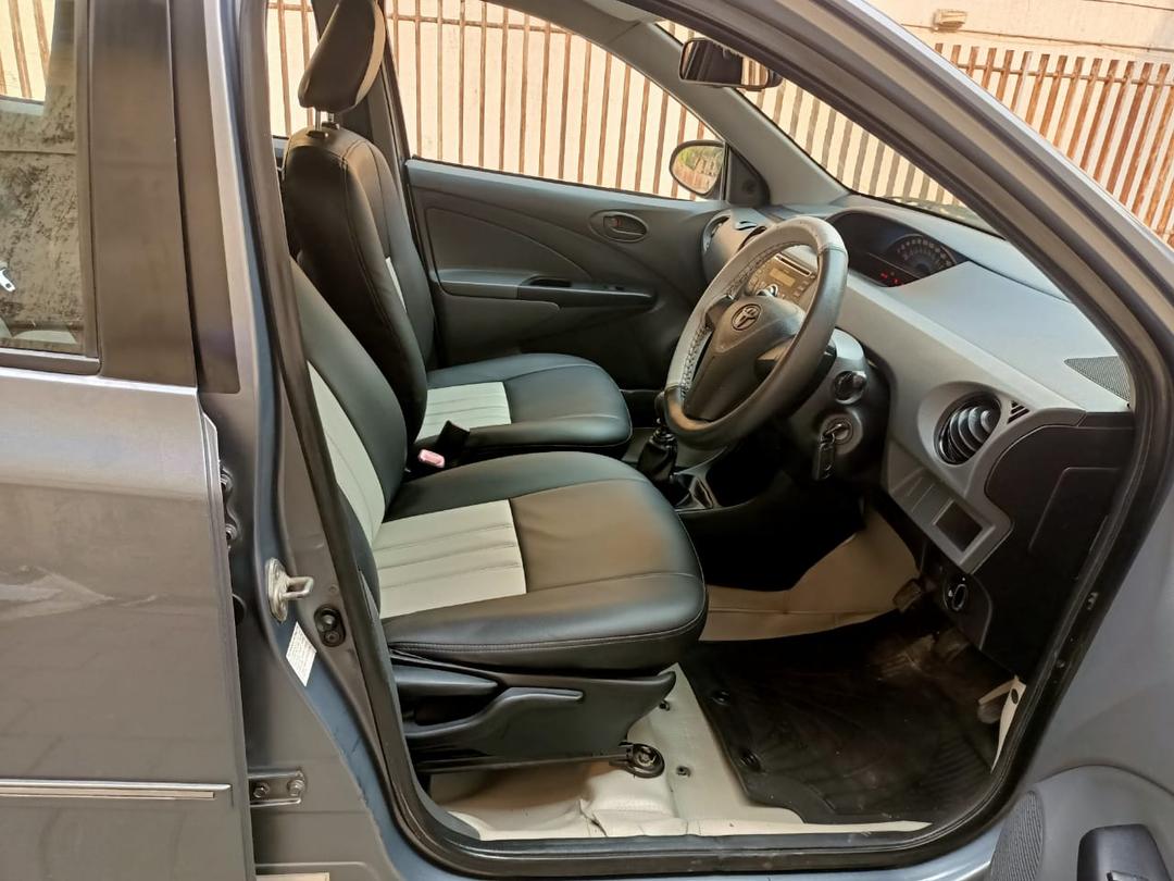 2013 Toyota Etios GD Front Seats 