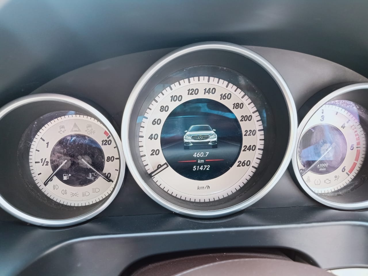 E-Class image 10 E-Class image 10