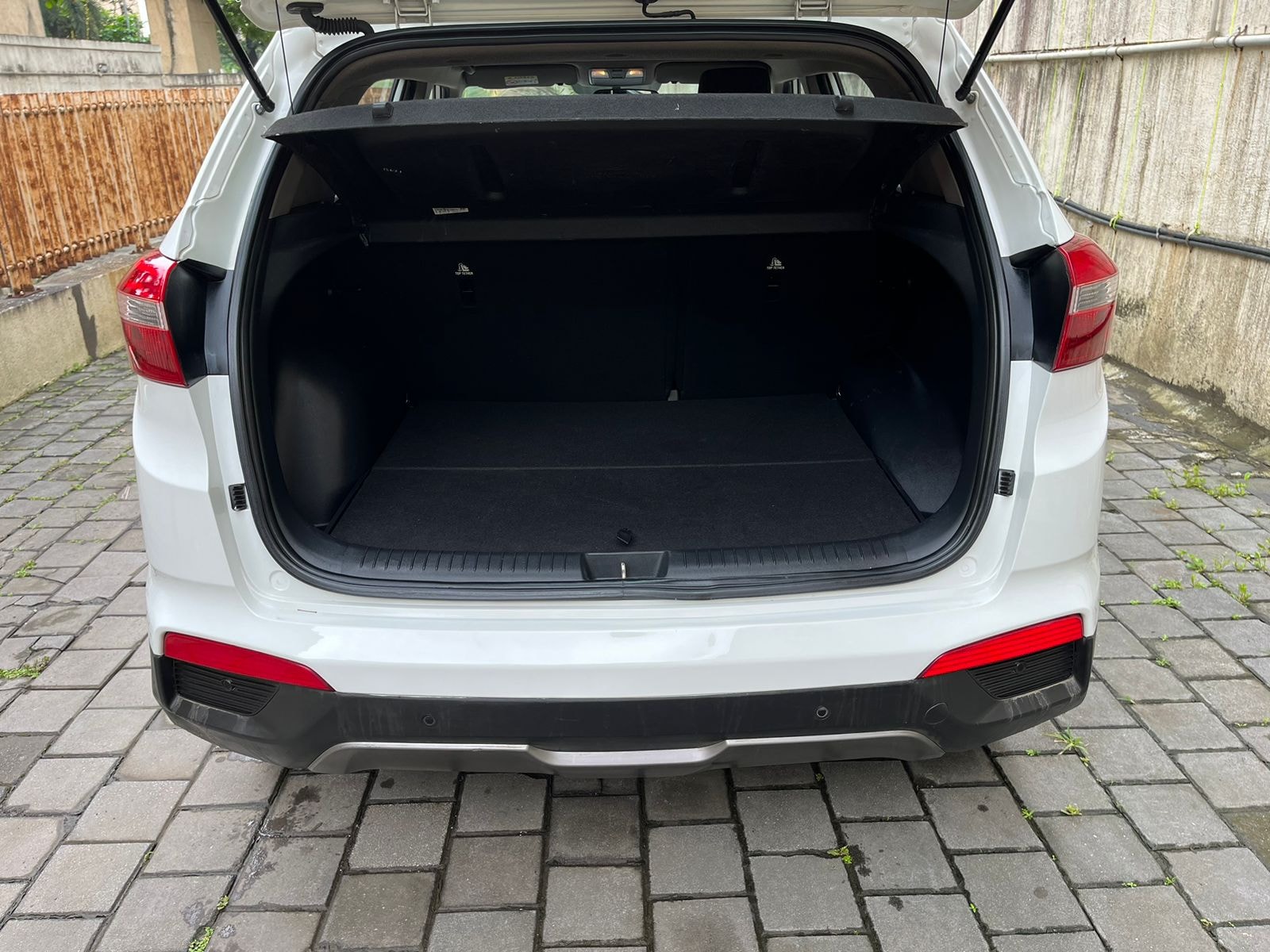 Creta image 3 Creta image 3