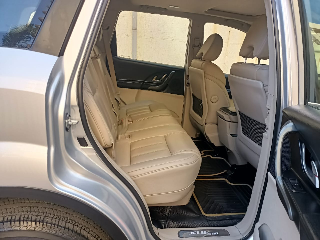 XUV500 image 14 XUV500 image 14