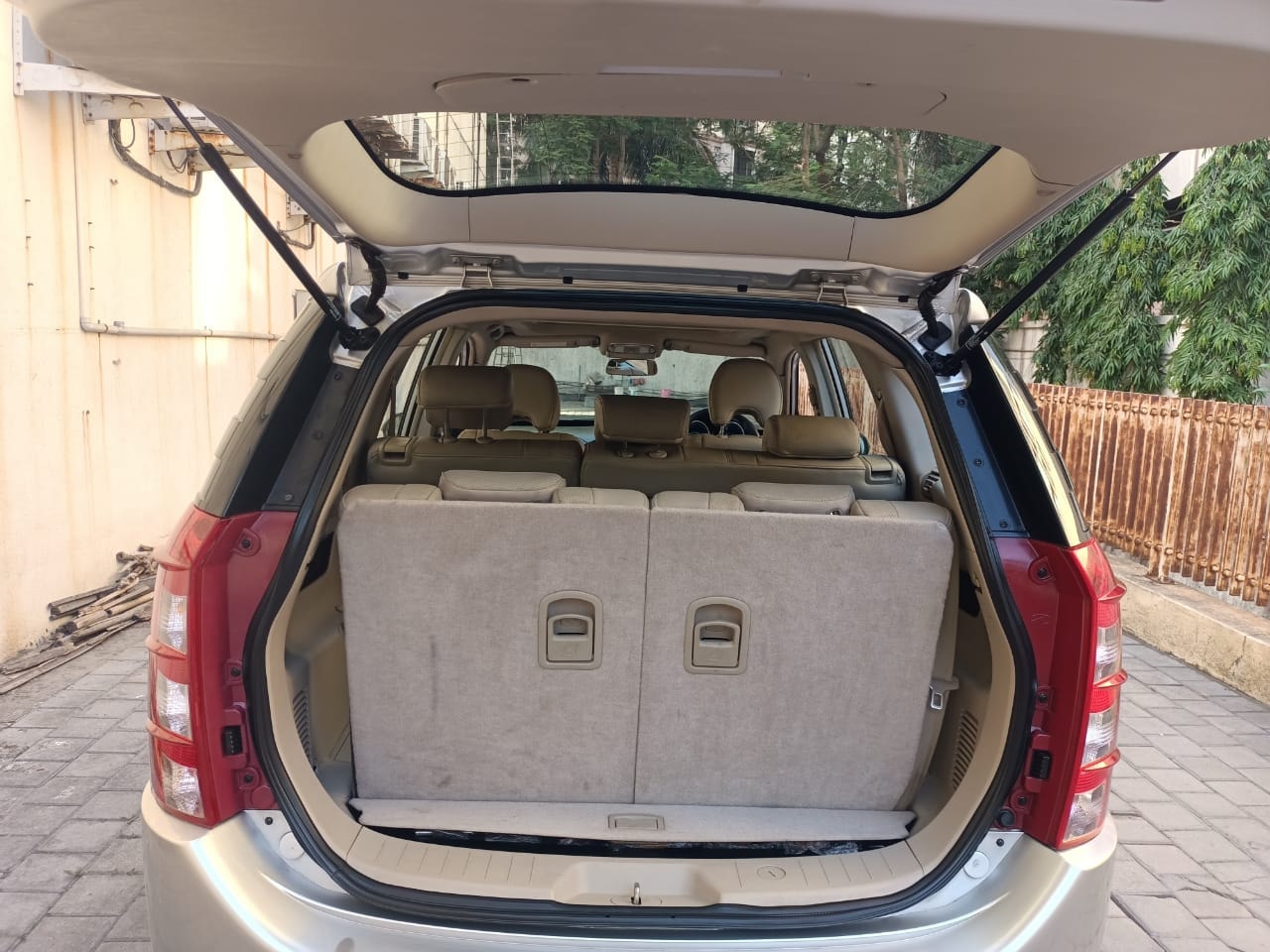 XUV500 image 3 XUV500 image 3