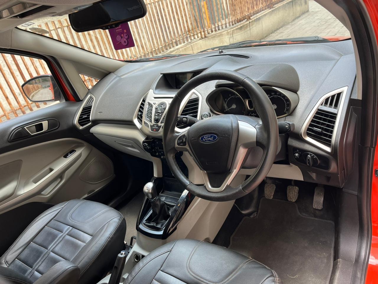 EcoSport image 11 EcoSport image 11