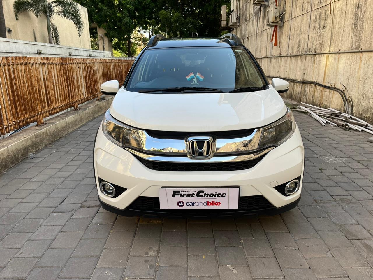 BR-V image 1 BR-V image 1