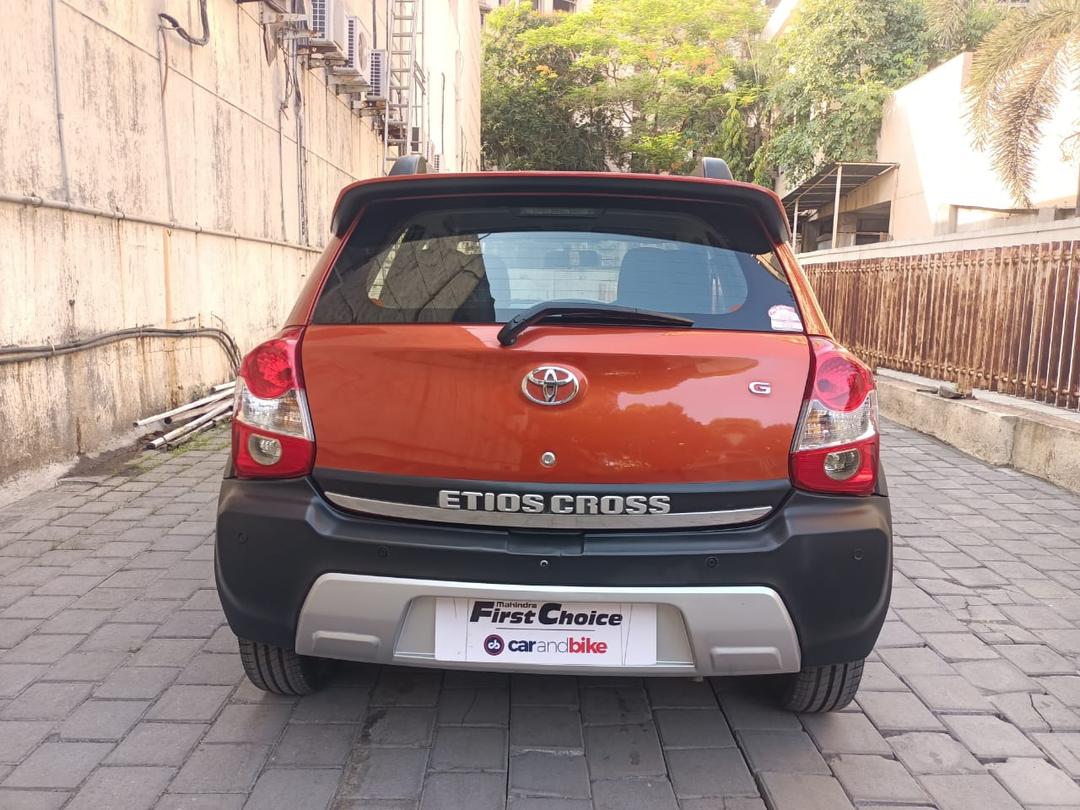 2015 Toyota Etios Cross 1.2 G Rear View 