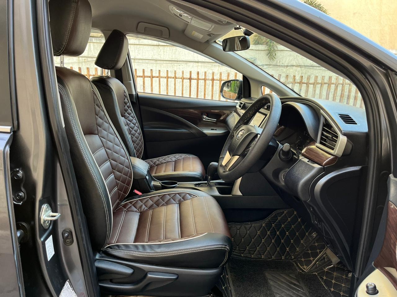 Innova Crysta image 13 Innova Crysta image 13