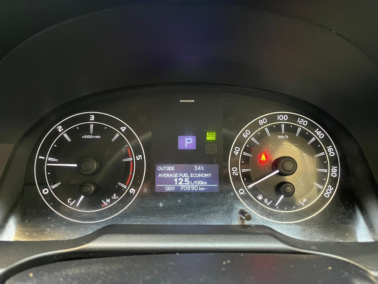 Innova Crysta image 10 Innova Crysta image 10