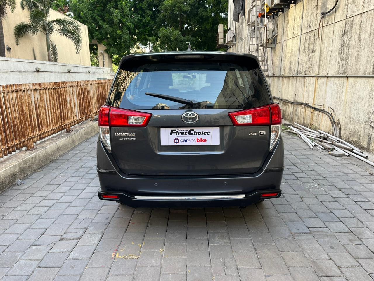 Innova Crysta image 4 Innova Crysta image 4