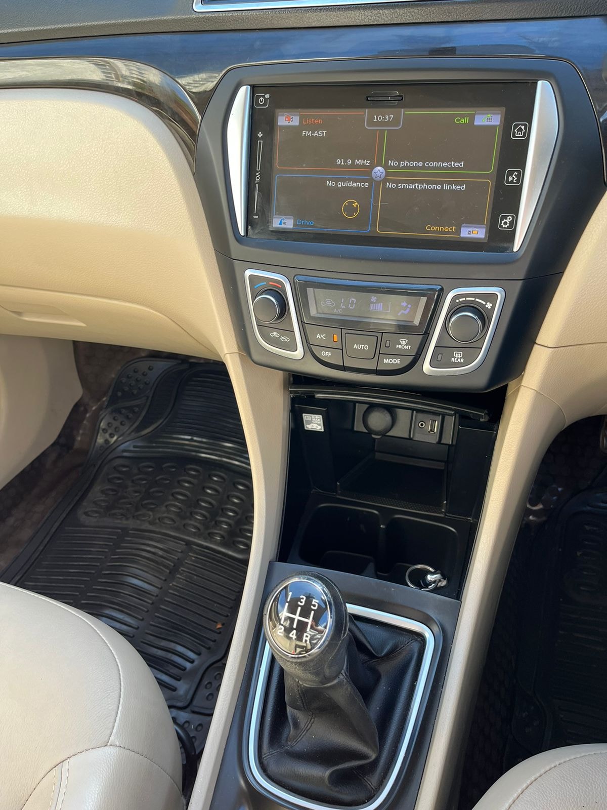 Ciaz image 15 Ciaz image 15