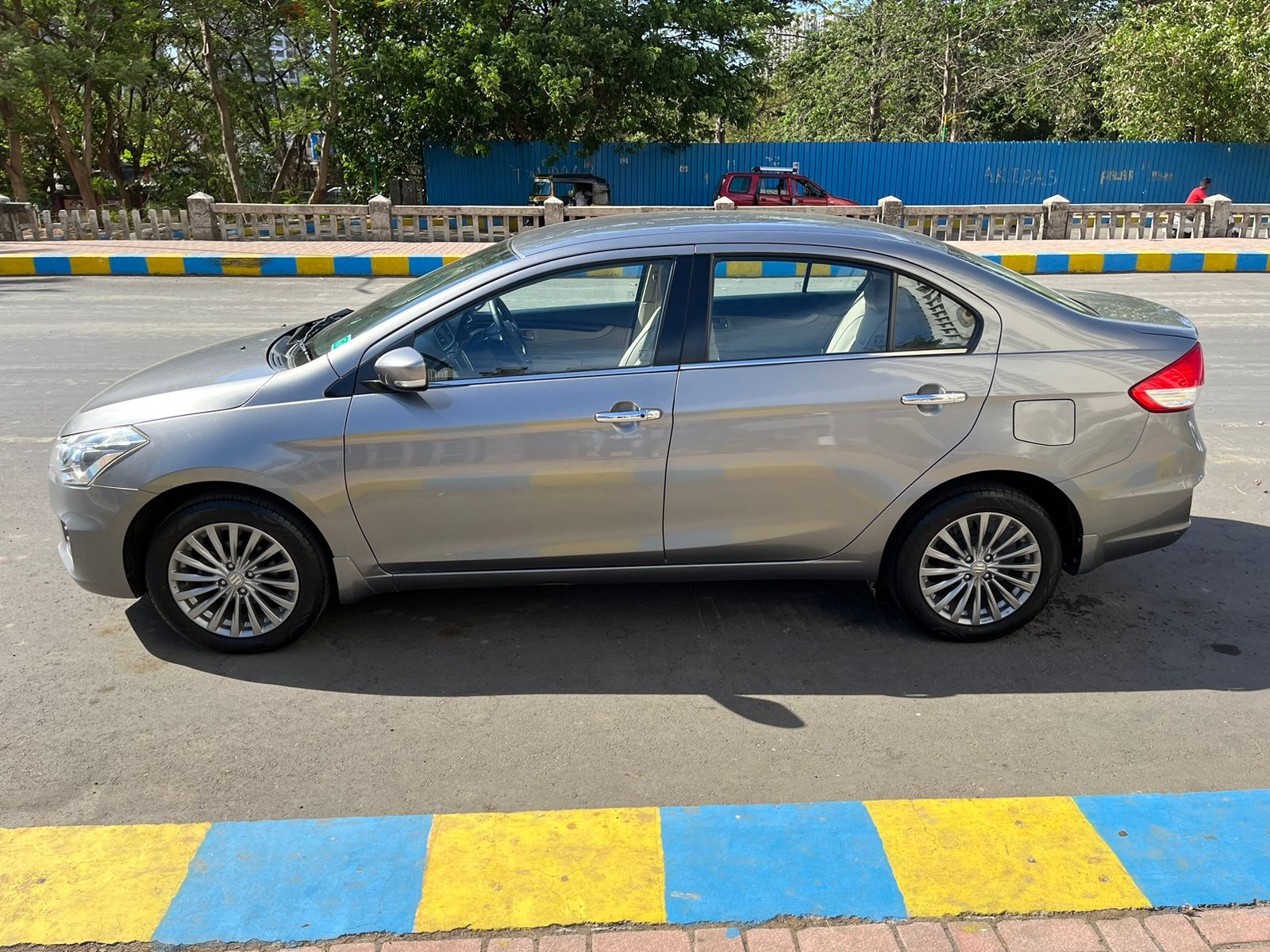 Ciaz image 2 Ciaz image 2