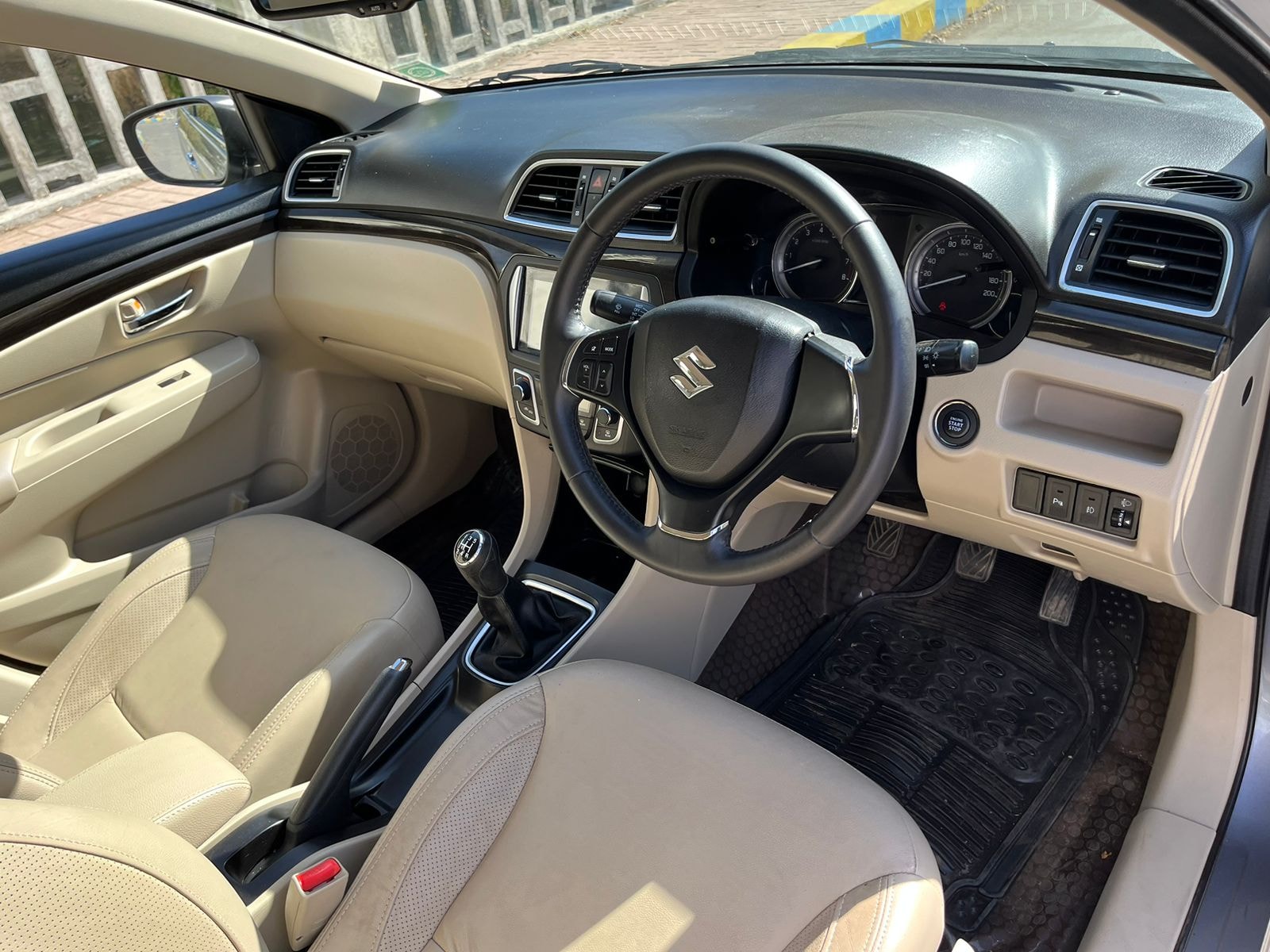 Ciaz image 12 Ciaz image 12