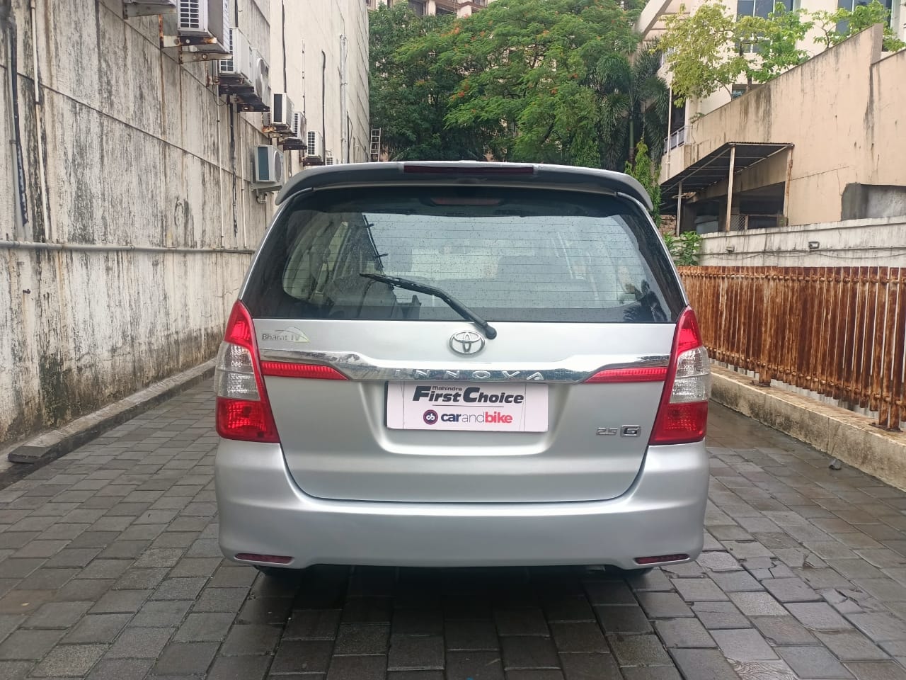 Innova image 4 Innova image 4