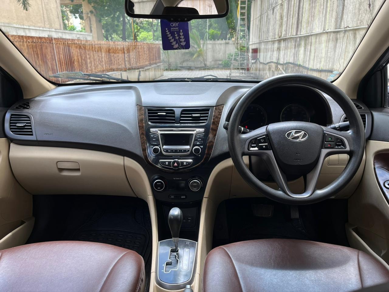 Verna image 12 Verna image 12