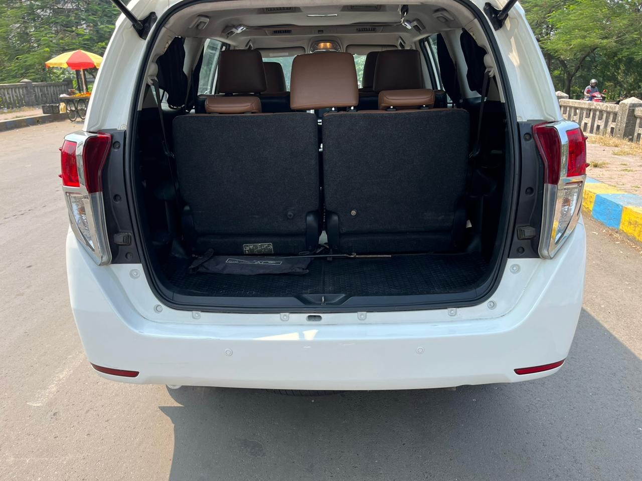 Innova Crysta image 3 Innova Crysta image 3