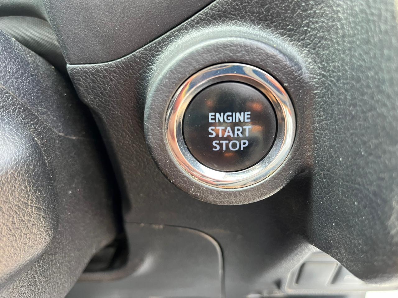 Innova Crysta image 5 Innova Crysta image 5