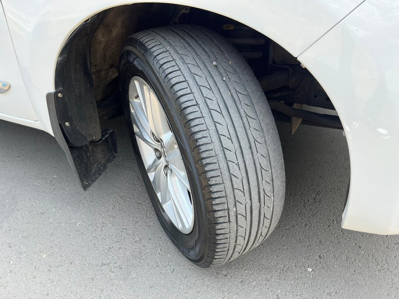 Innova Crysta image 9 Innova Crysta image 9