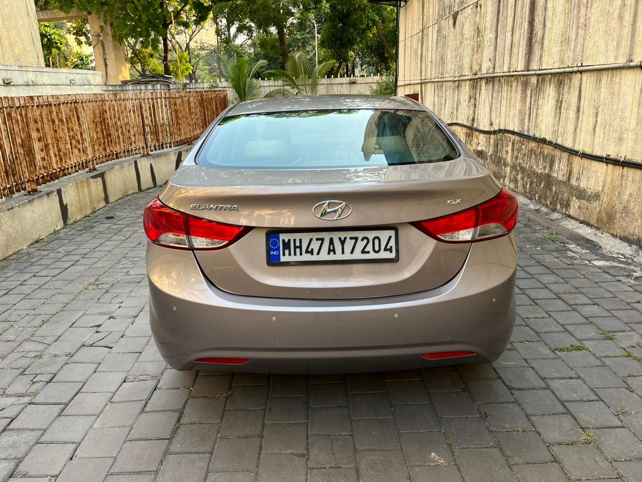 Elantra image 4 Elantra image 4