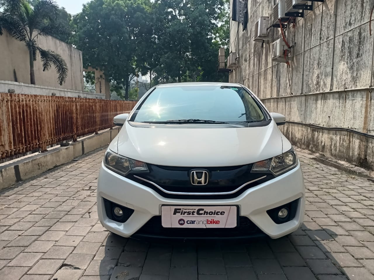 Jazz image 1 Jazz image 1