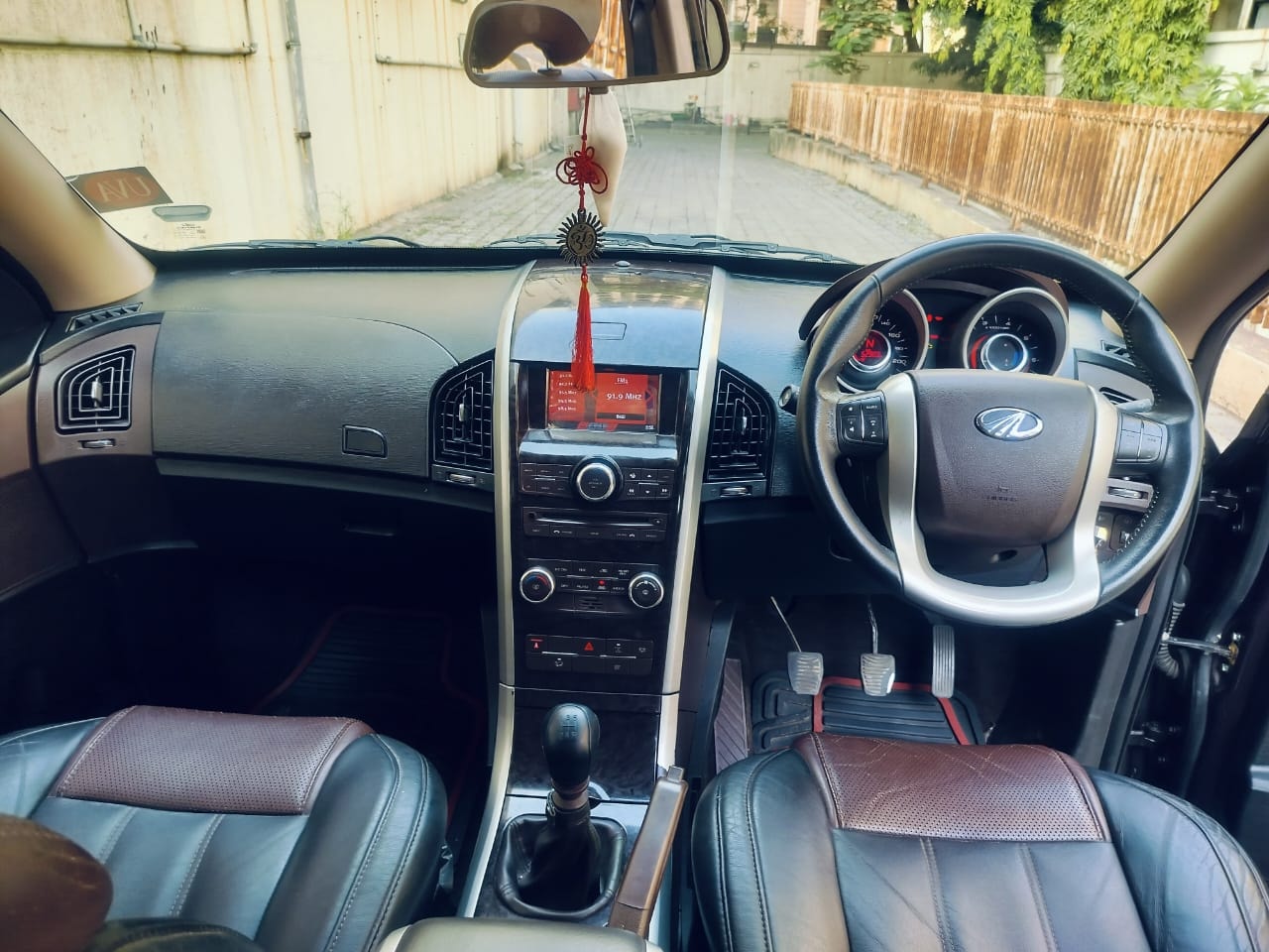 XUV500 image 11 XUV500 image 11