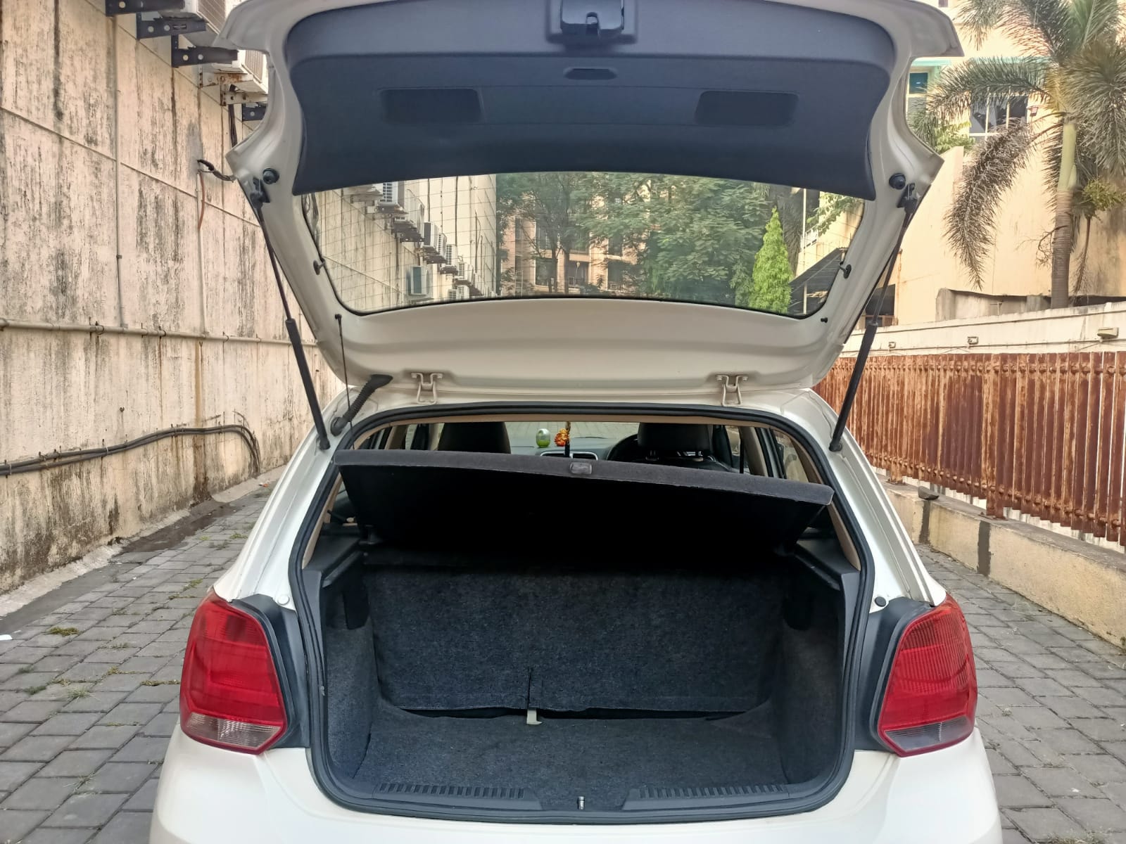 Polo image 3 Polo image 3