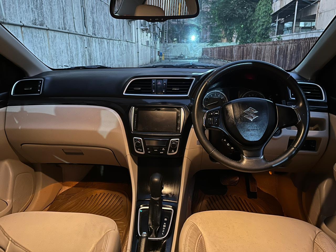 Ciaz image 11 Ciaz image 11