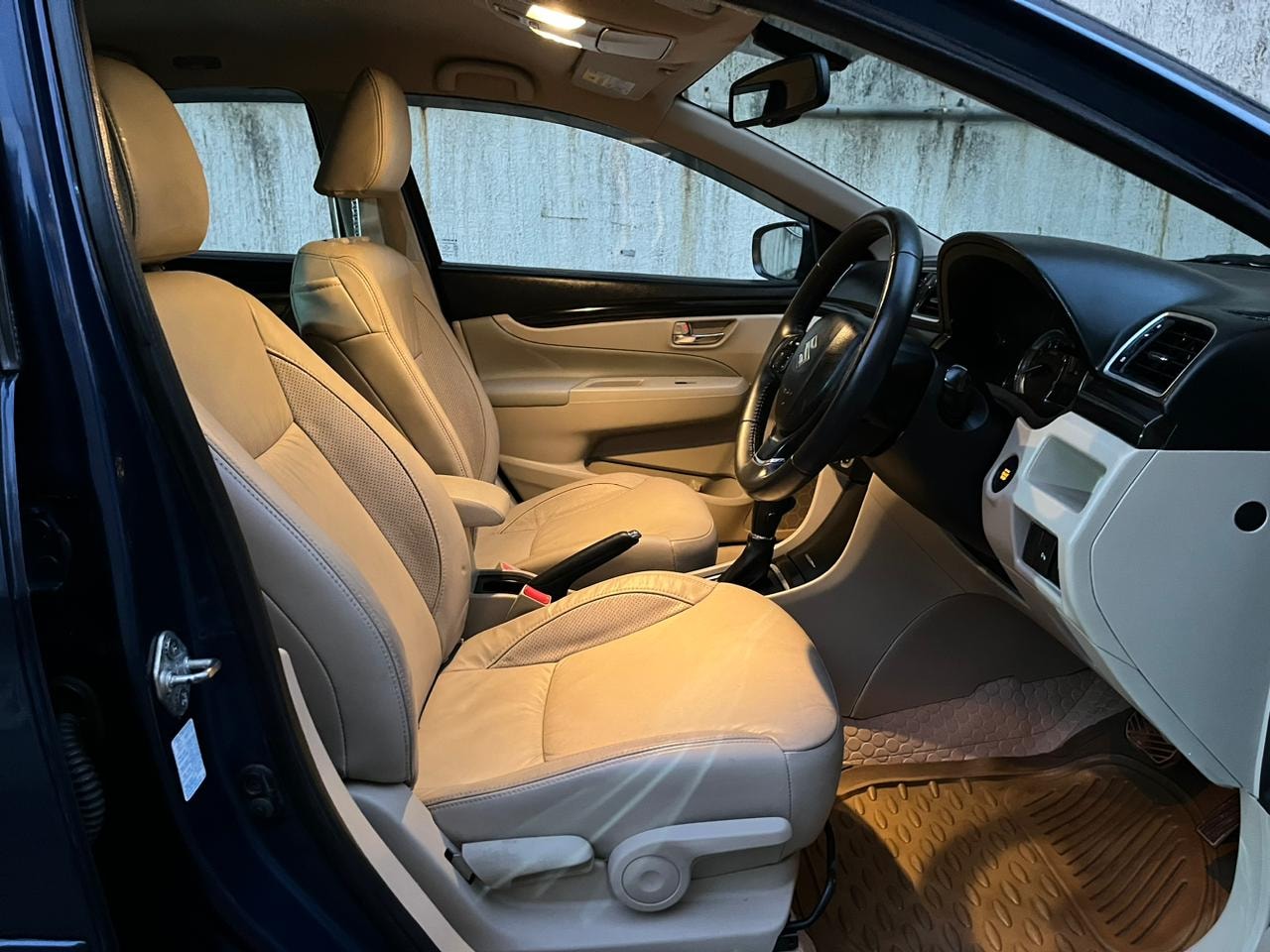 Ciaz image 13 Ciaz image 13