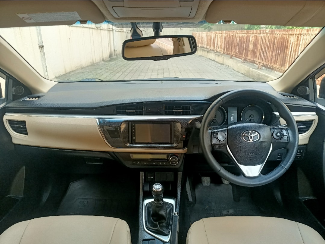 Corolla Altis image 12 Corolla Altis image 12