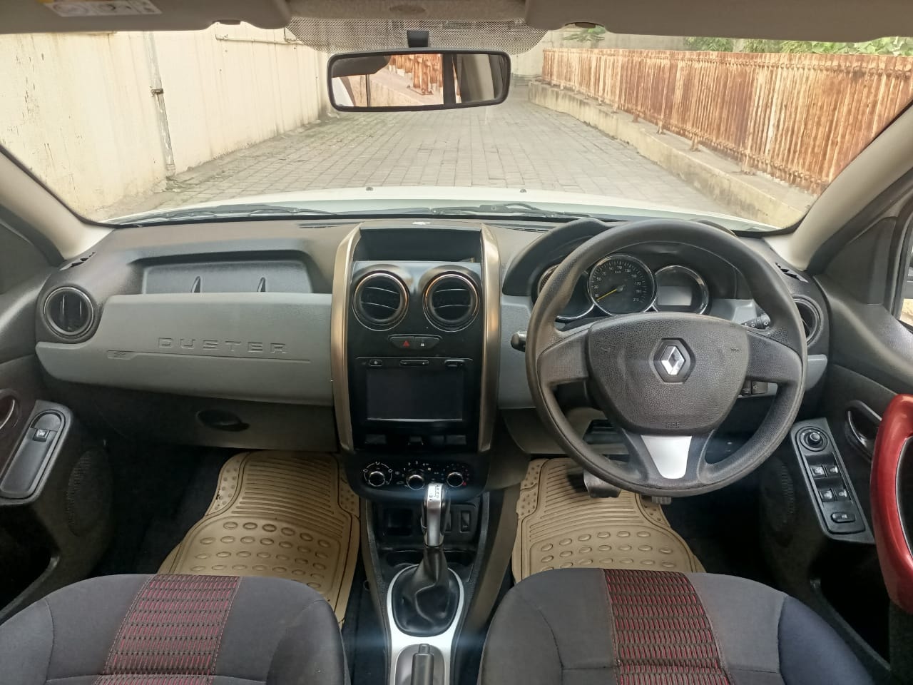 Duster image 11 Duster image 11