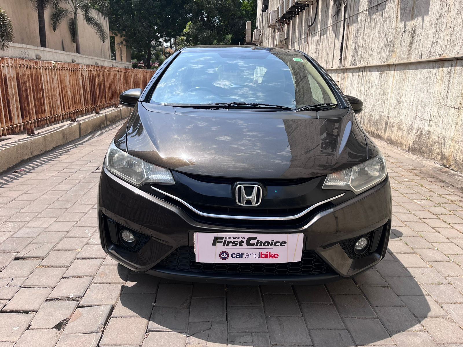 Jazz image 1 Jazz image 1