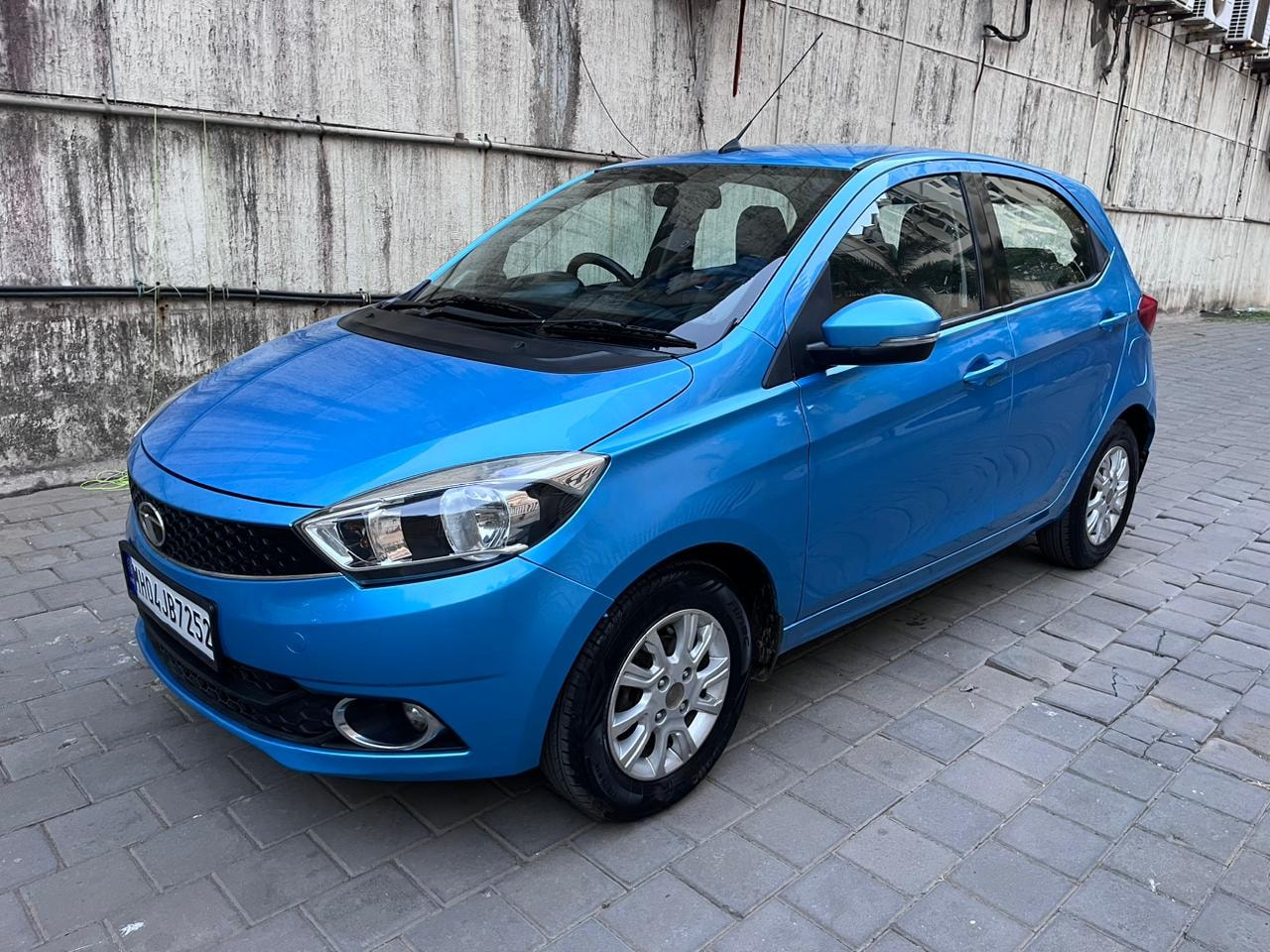 Tiago image 2 Tiago image 2