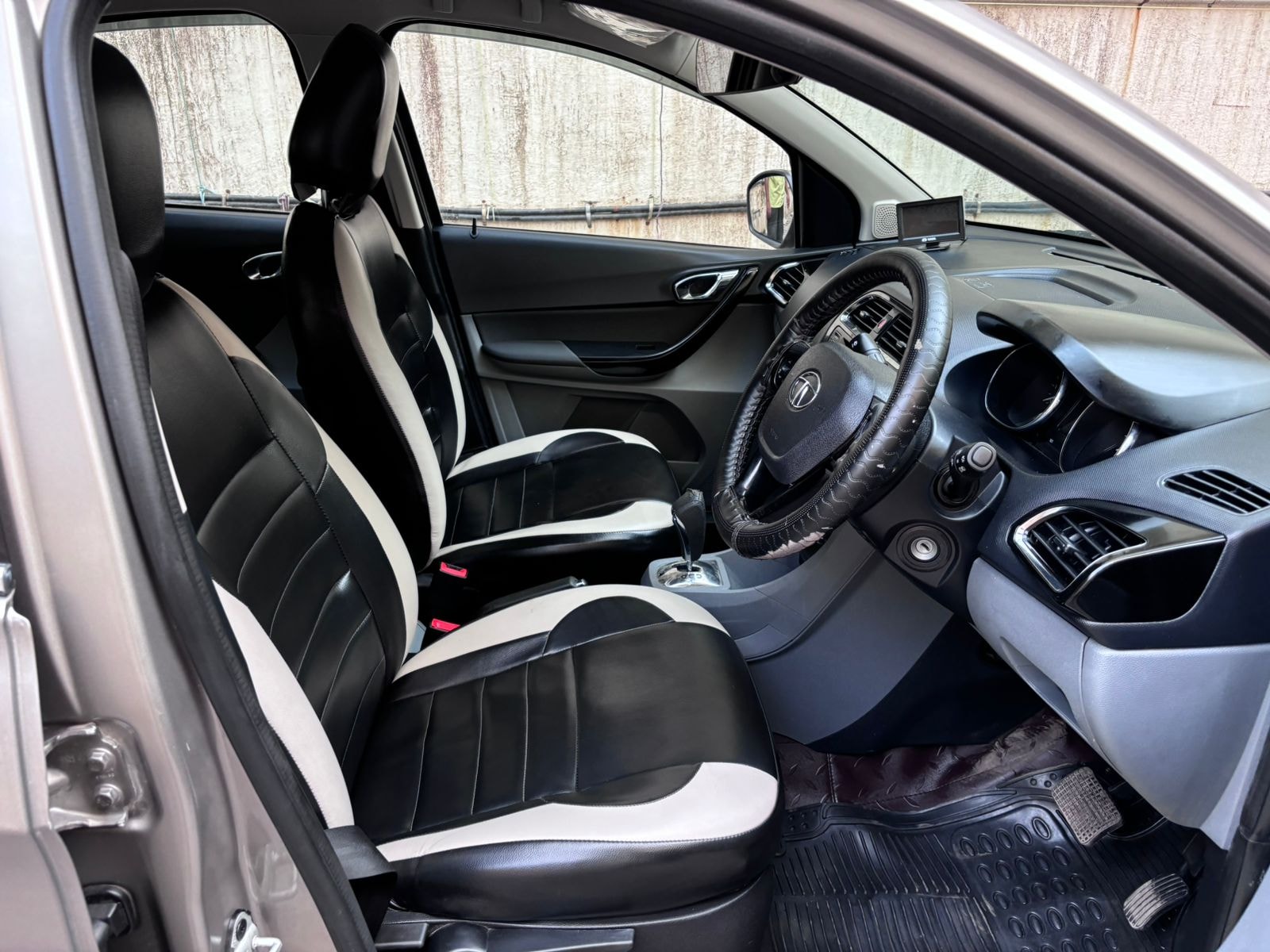 Tigor image 13 Tigor image 13