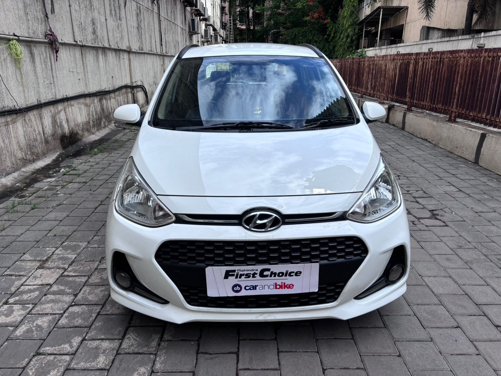 Grand i10 image 1 Grand i10 image 1