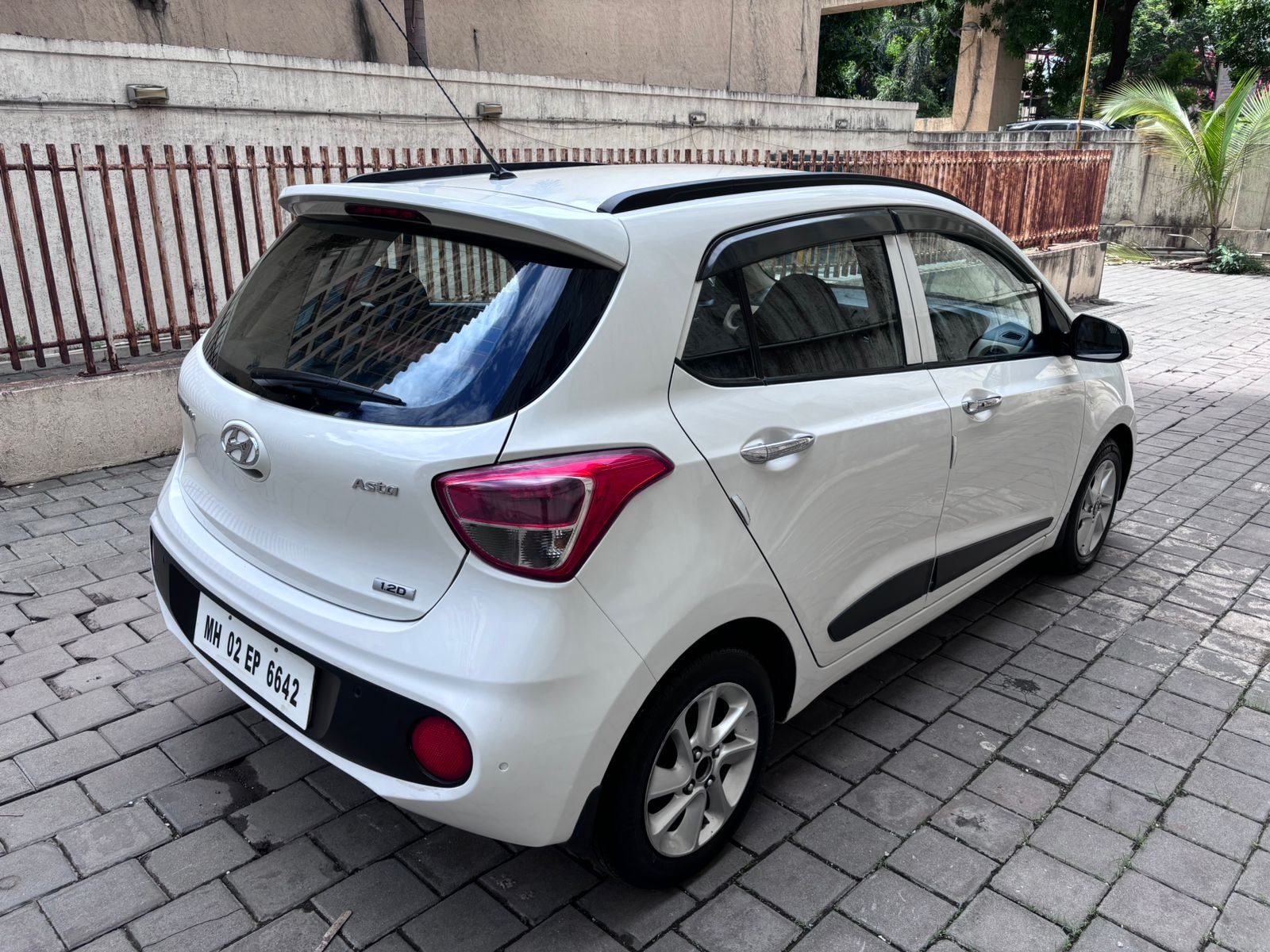 Grand i10 image 6 Grand i10 image 6