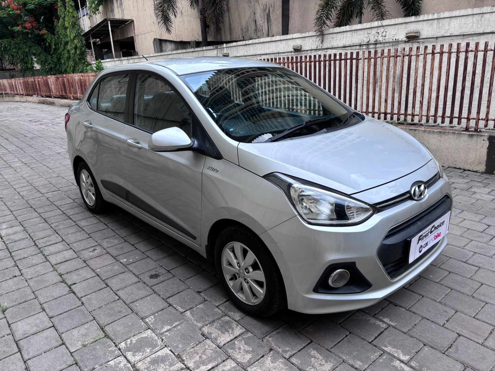 Xcent image 7 Xcent image 7