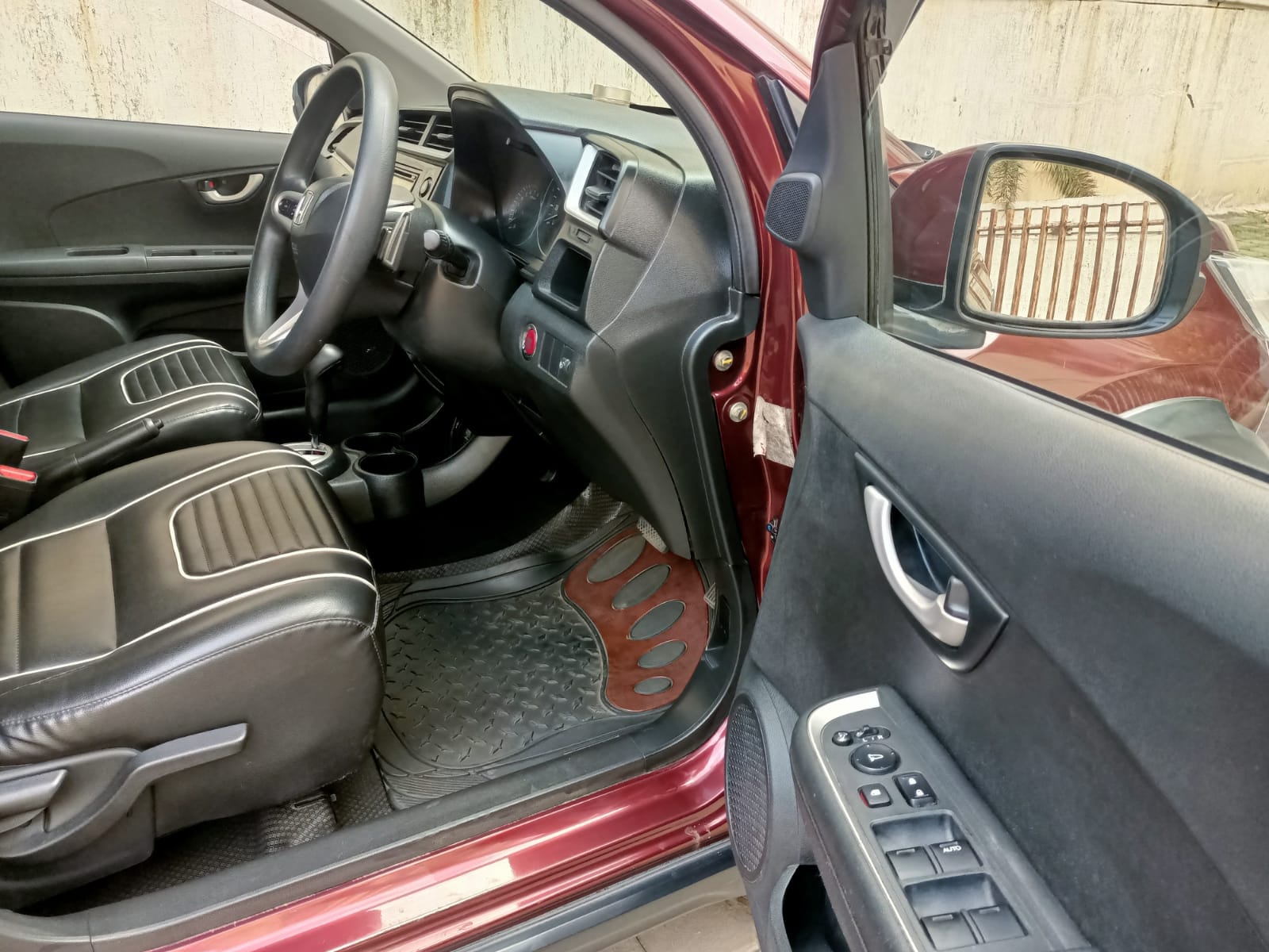 BR-V image 11 BR-V image 11