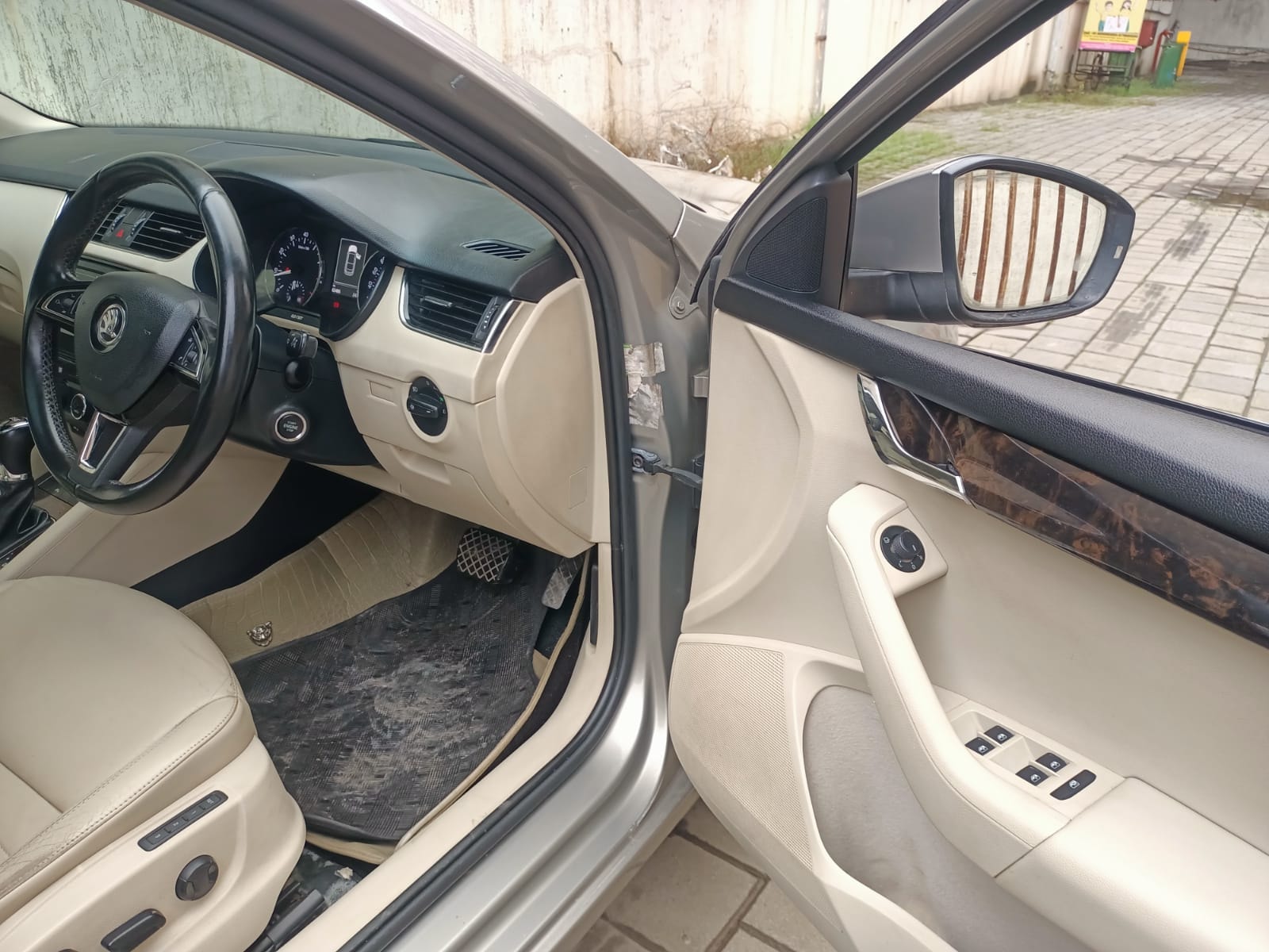 Octavia image 12 Octavia image 12